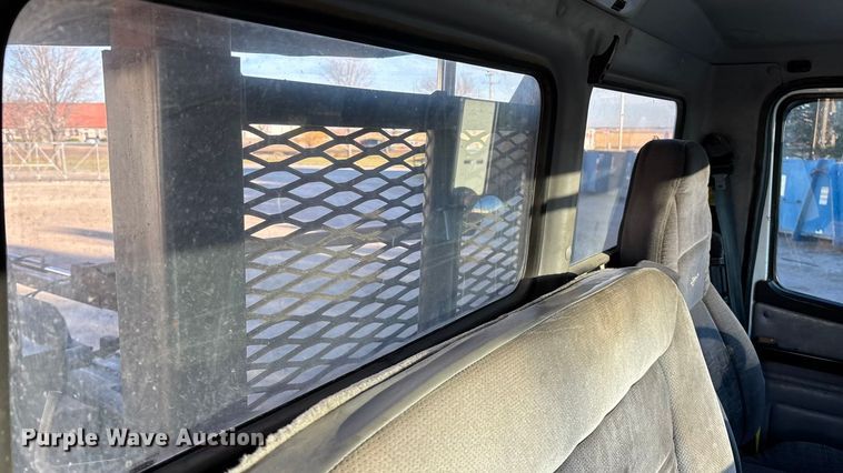 image for item FG1671 2001 Freightliner FL112 hook lift truck