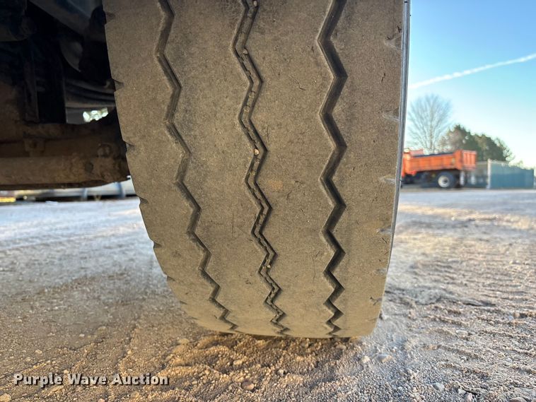 image for item FG1671 2001 Freightliner FL112 hook lift truck