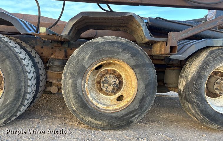 image for item FG1671 2001 Freightliner FL112 hook lift truck