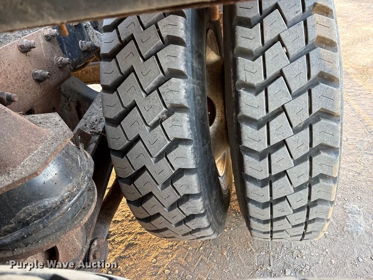 image for item FG1671 2001 Freightliner FL112 hook lift truck