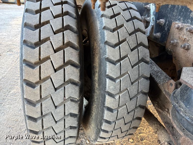 image for item FG1671 2001 Freightliner FL112 hook lift truck