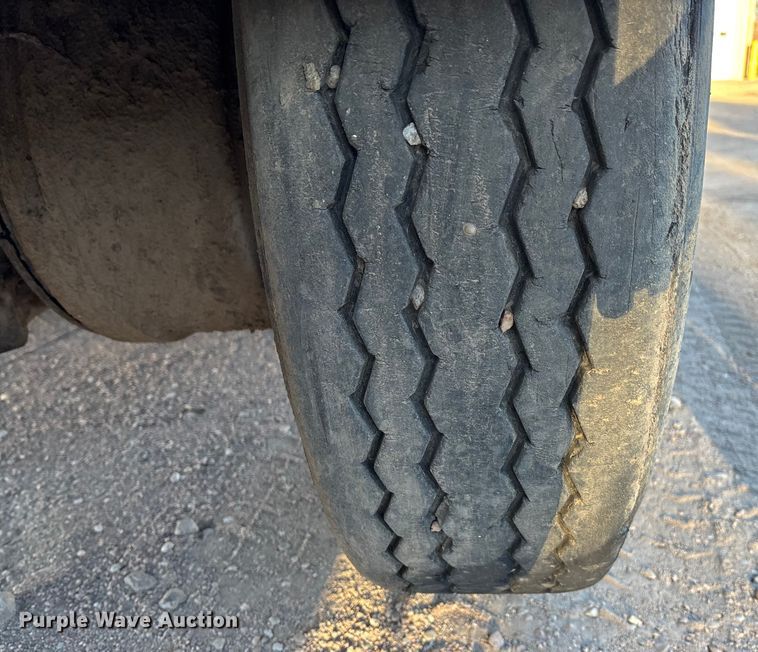 image for item FG1671 2001 Freightliner FL112 hook lift truck