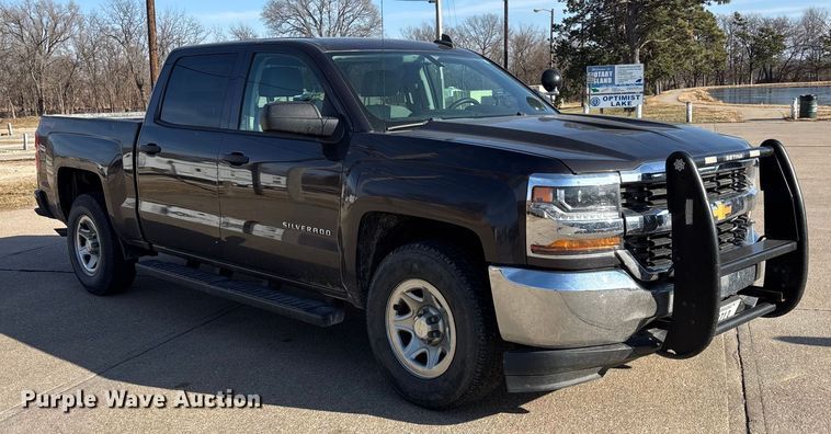 image for item FG1672 2016 Chevrolet Silverado 1500 pickup truck