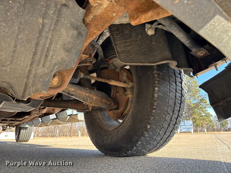 image for item FG1672 2016 Chevrolet Silverado 1500 pickup truck