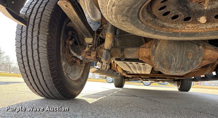 image for item FG1672 2016 Chevrolet Silverado 1500 pickup truck