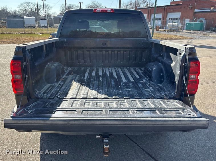 image for item FG1672 2016 Chevrolet Silverado 1500 pickup truck