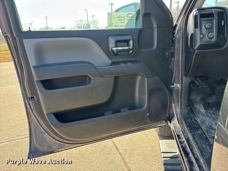 image for item FG1672 2016 Chevrolet Silverado 1500 pickup truck