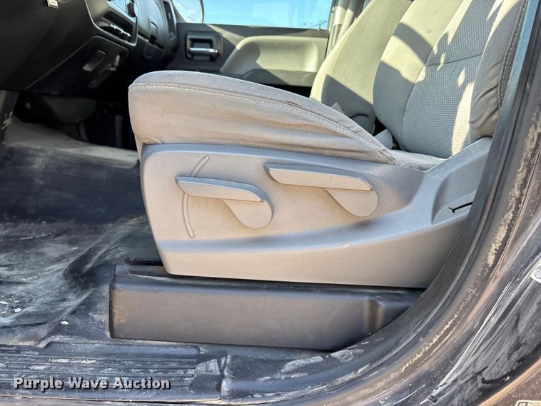 image for item FG1672 2016 Chevrolet Silverado 1500 pickup truck