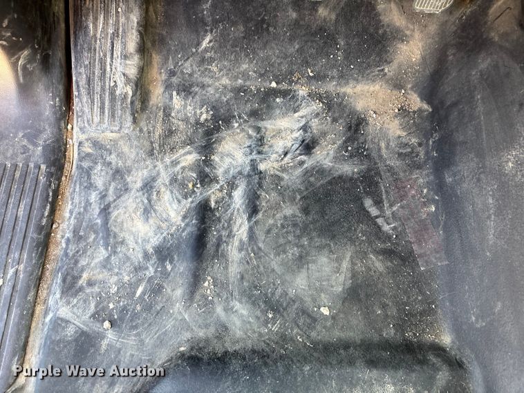 image for item FG1672 2016 Chevrolet Silverado 1500 pickup truck