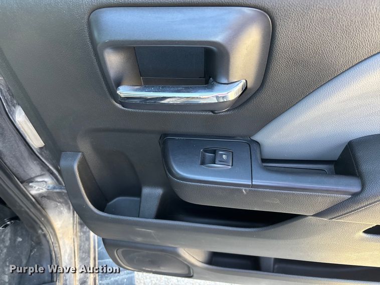 image for item FG1672 2016 Chevrolet Silverado 1500 pickup truck