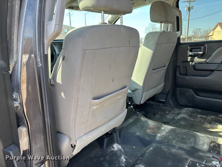 image for item FG1672 2016 Chevrolet Silverado 1500 pickup truck