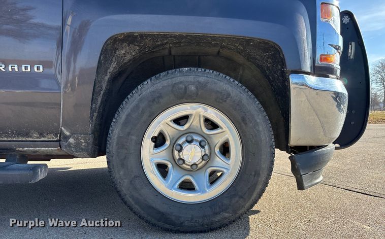 image for item FG1672 2016 Chevrolet Silverado 1500 pickup truck