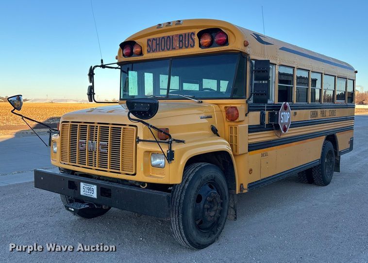 image for item FG1683 1998 GMC B7 school bus