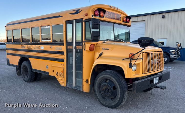 image for item FG1683 1998 GMC B7 school bus
