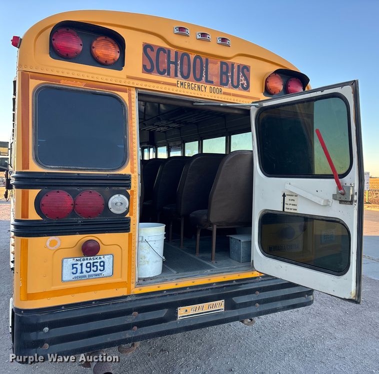 image for item FG1683 1998 GMC B7 school bus