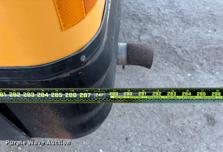 image for item FG1683 1998 GMC B7 school bus