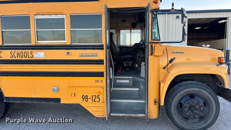 image for item FG1683 1998 GMC B7 school bus
