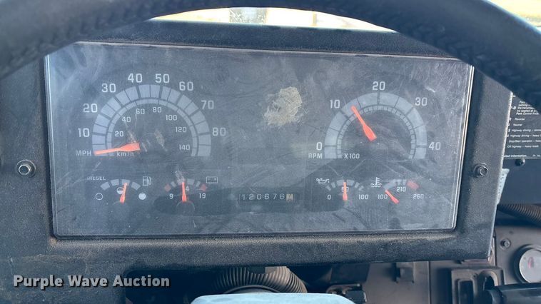 image for item FG1683 1998 GMC B7 school bus