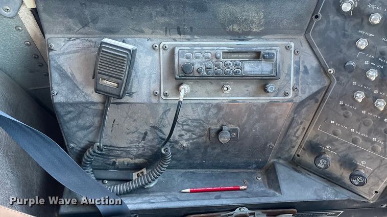 image for item FG1683 1998 GMC B7 school bus