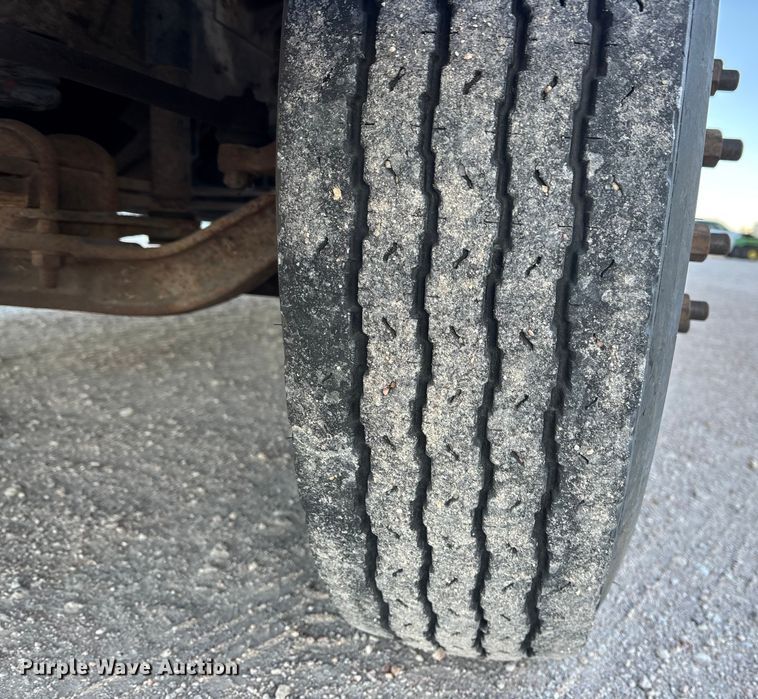 image for item FG1683 1998 GMC B7 school bus