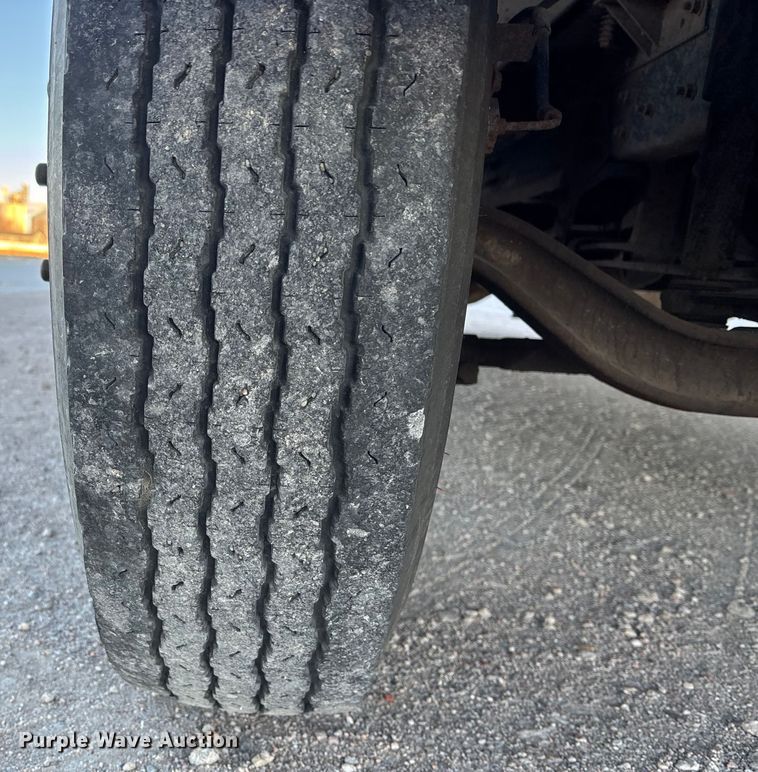 image for item FG1683 1998 GMC B7 school bus