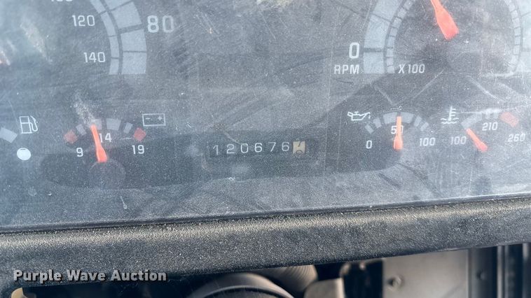 image for item FG1683 1998 GMC B7 school bus