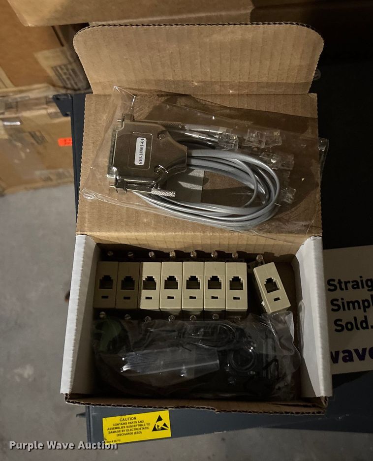 image for item FG1687 Approximately 21 Lantronix EDS00812N severs