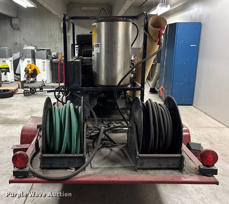 image for item FG1689 MITM HS-3005-CMVI pressure washer