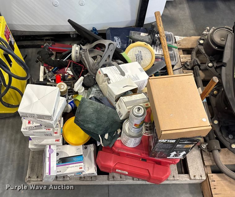 image for item FG1691 Auto body tools