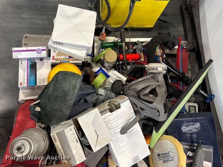 image for item FG1691 Auto body tools