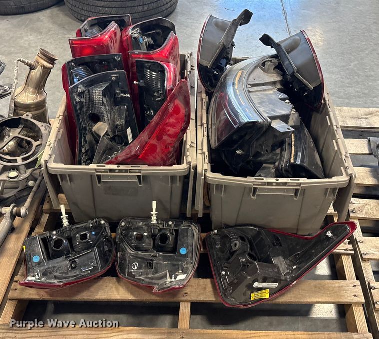 image for item FG1692 Automotive parts