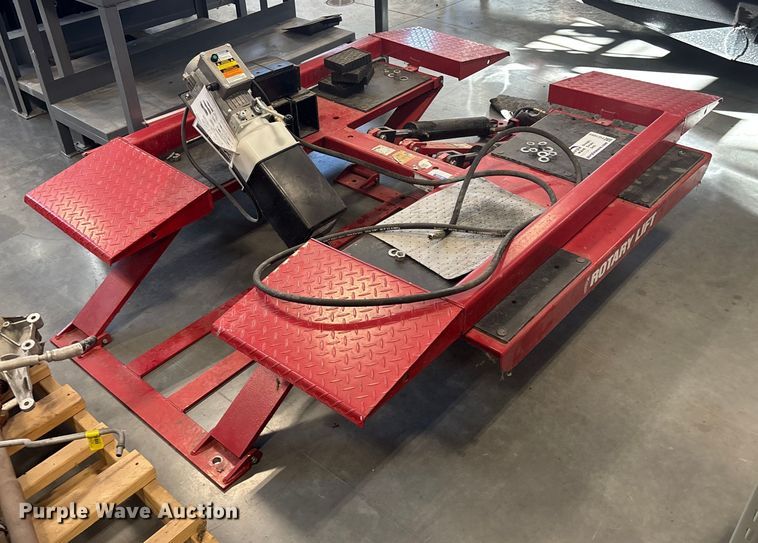 image for item FG1693 Rotary VLXS 10000 automotive lift