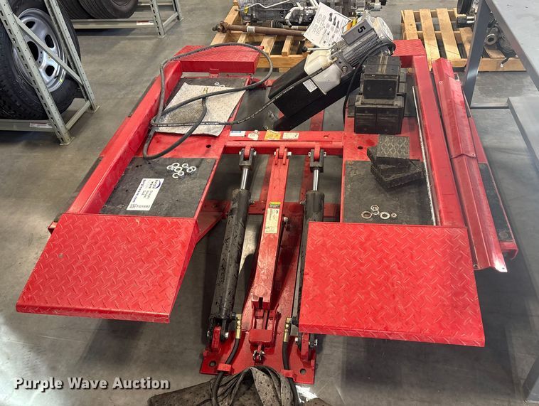 image for item FG1693 Rotary VLXS 10000 automotive lift