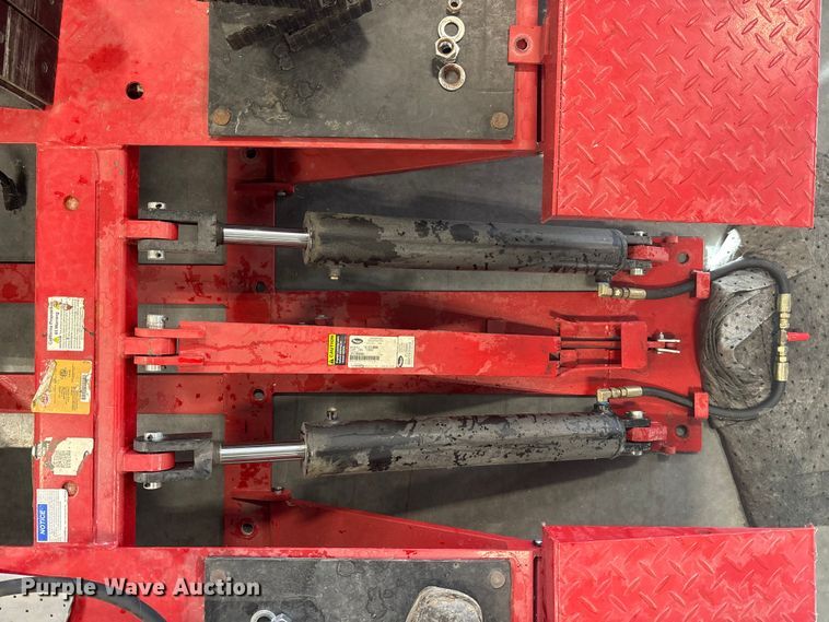 image for item FG1693 Rotary VLXS 10000 automotive lift