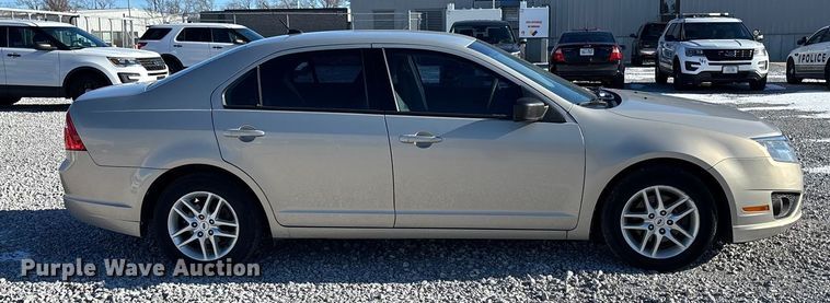 image for item FG1698 2010 Ford Fusion 