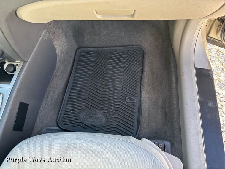 image for item FG1698 2010 Ford Fusion 