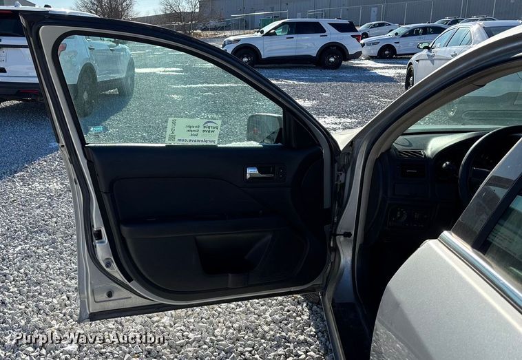 image for item FG1702 2010 Ford Fusion 