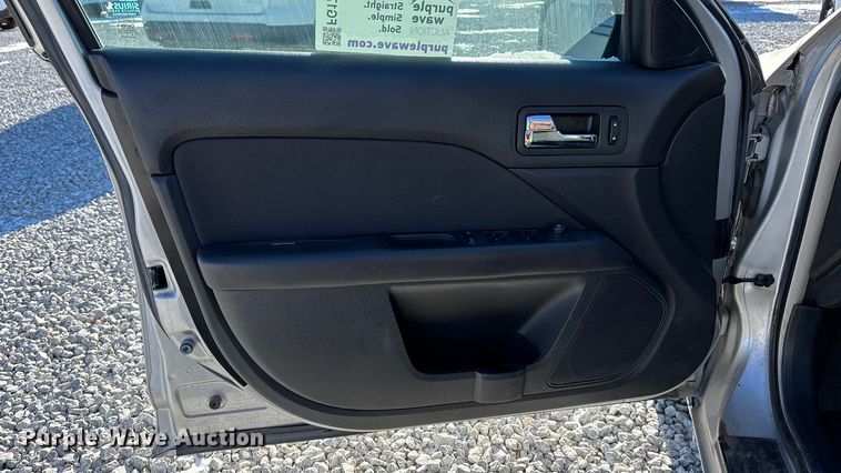 image for item FG1702 2010 Ford Fusion 