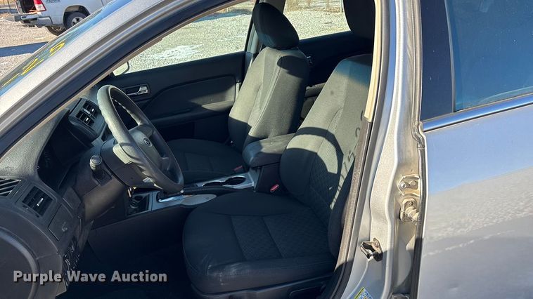 image for item FG1702 2010 Ford Fusion 