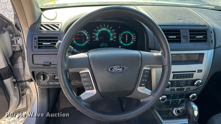 image for item FG1702 2010 Ford Fusion 