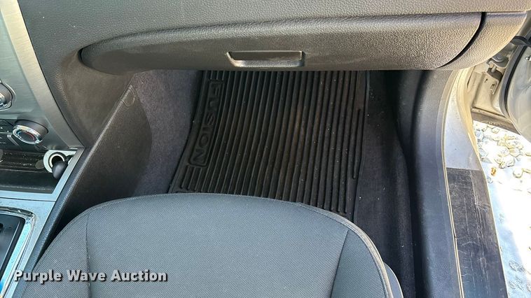 image for item FG1702 2010 Ford Fusion 