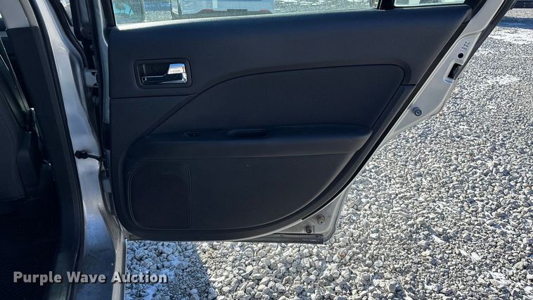 image for item FG1702 2010 Ford Fusion 