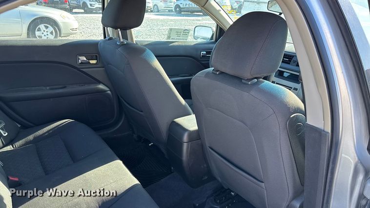 image for item FG1702 2010 Ford Fusion 