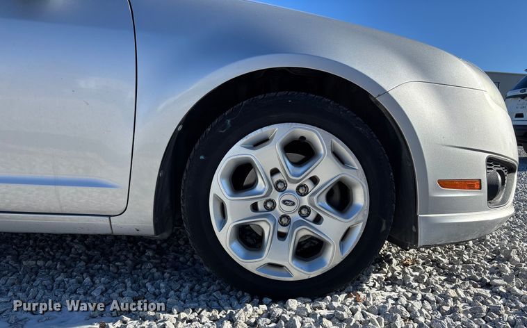 image for item FG1702 2010 Ford Fusion 