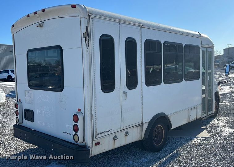 image for item FG1704 2006 Starcraft  E450 Super Duty shuttle bus