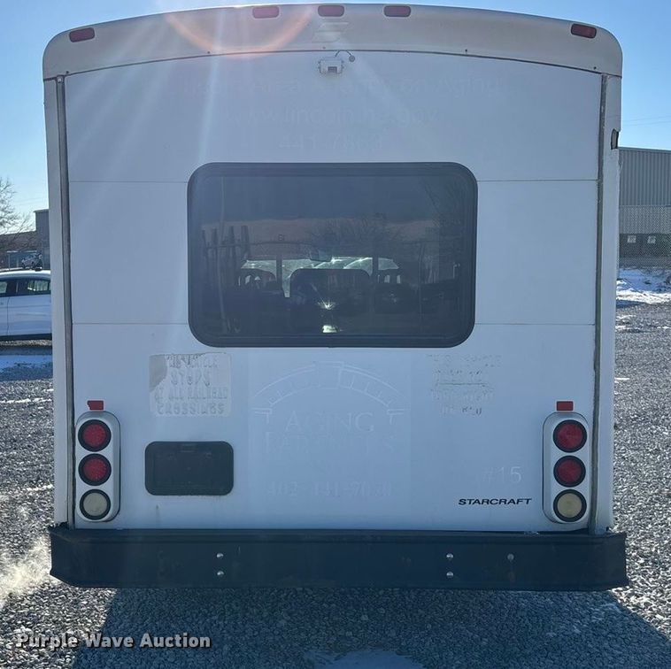 image for item FG1704 2006 Starcraft  E450 Super Duty shuttle bus