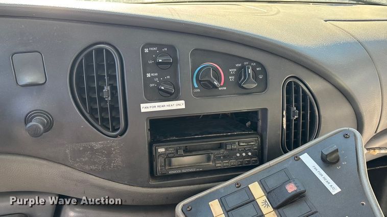 image for item FG1704 2006 Starcraft  E450 Super Duty shuttle bus