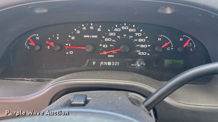 image for item FG1704 2006 Starcraft  E450 Super Duty shuttle bus