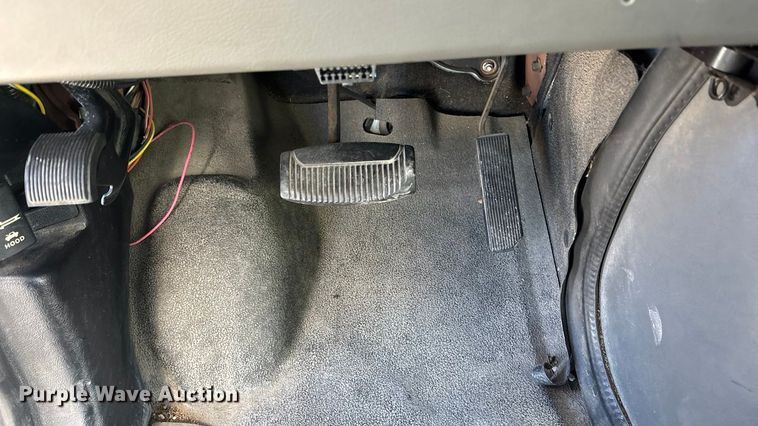 image for item FG1704 2006 Starcraft  E450 Super Duty shuttle bus