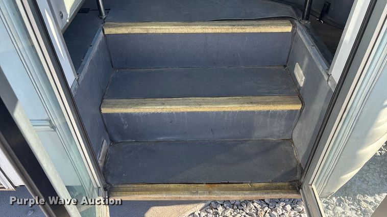 image for item FG1704 2006 Starcraft  E450 Super Duty shuttle bus